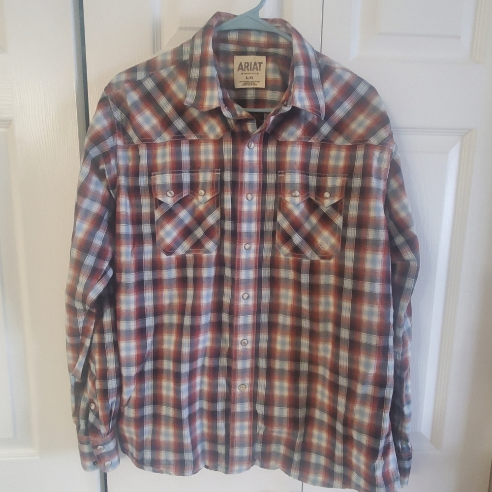 ARIAT SNAP BUTTON MENS LONG SLEEVE. LARGE. PLAID
